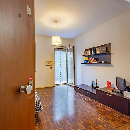 Balcony Flat Near The Center By Wonderful Italy
