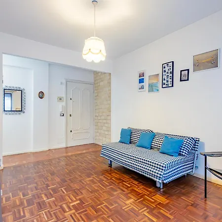 Balcony Flat Near The Center By Wonderful Italy Apartment *